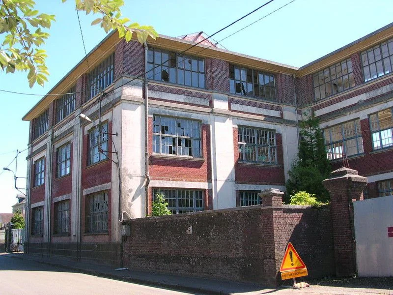 Photographie historique de la manufacture Bayard à Saint-Nicolas-d’Aliermont