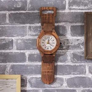 Horloge Originale en Bois