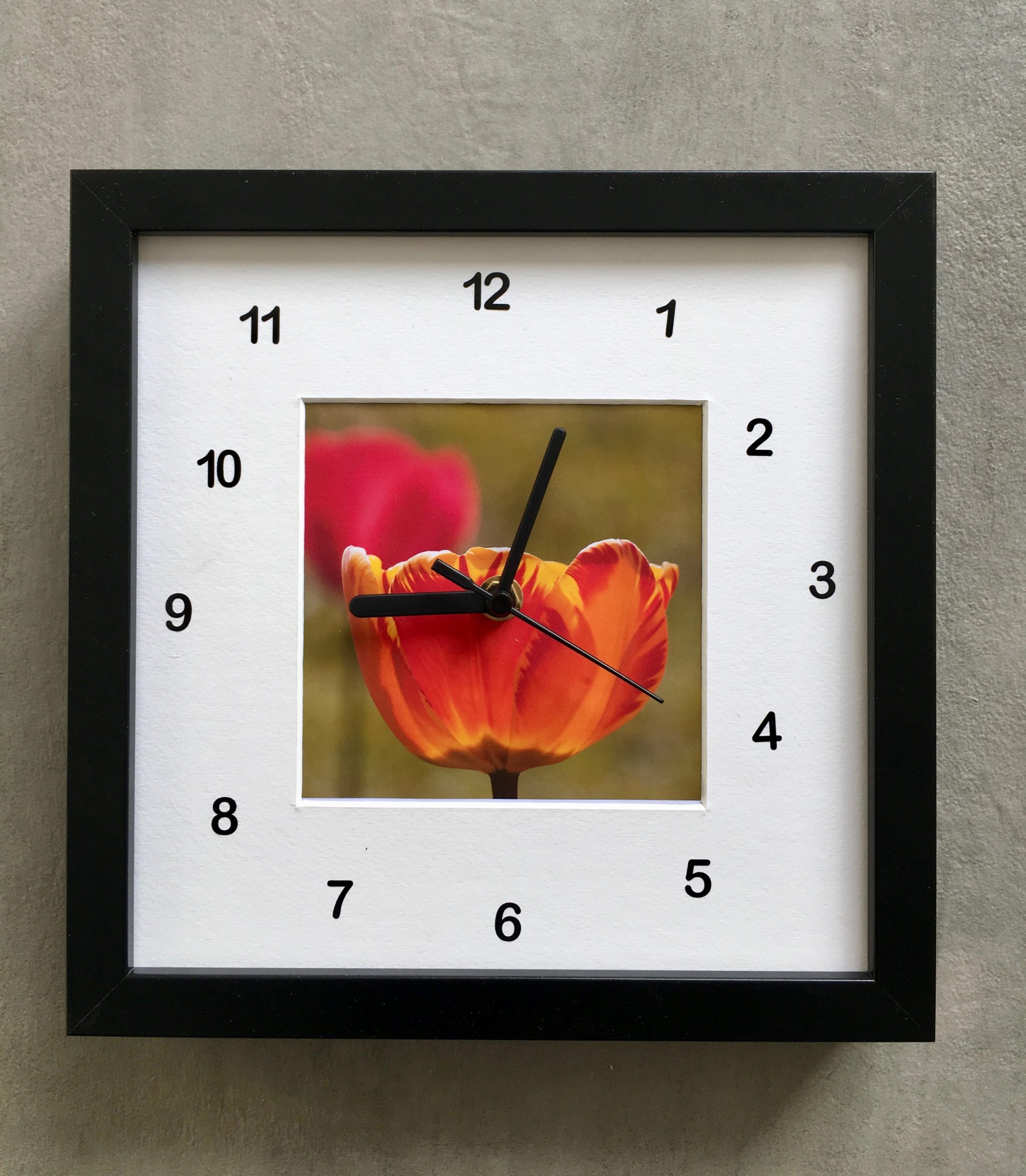Création d’une horloge personnalisée avec un cadre IKEA 25 cm