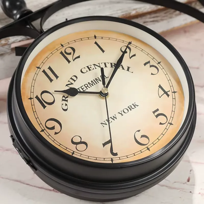 Nouvelle horloge murale vintage européenne innovante et tendance, double face, pour salon, chambre et bureau, décoration murale intérieure — image 2