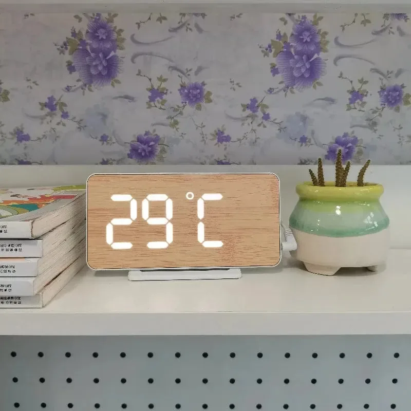 Réveil effet bois