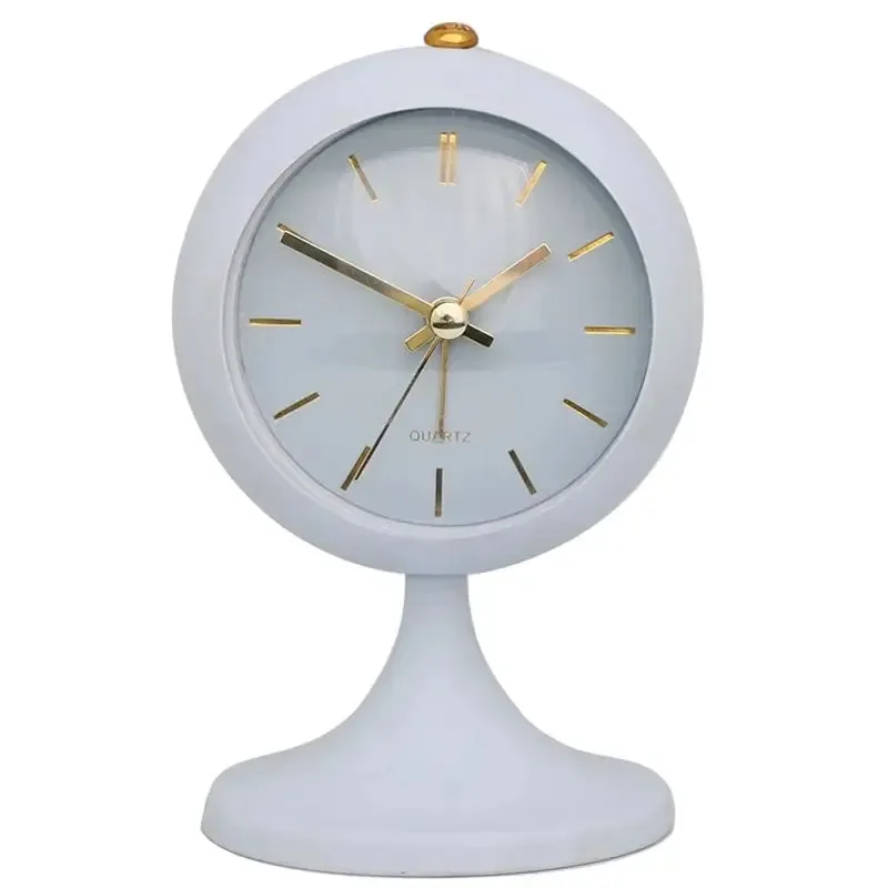 Réveil vintage sur pied