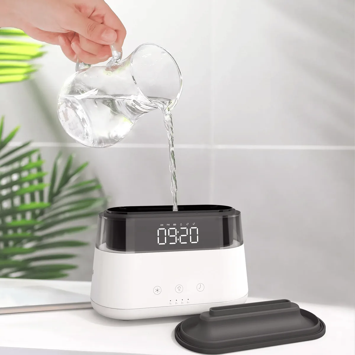 Réveil numérique avec diffuseur huile essentielle